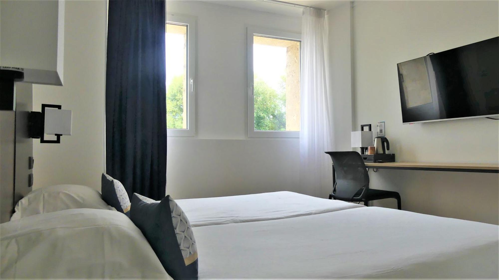 Hotel Abbaye du Golf de Lésigny Esterno foto